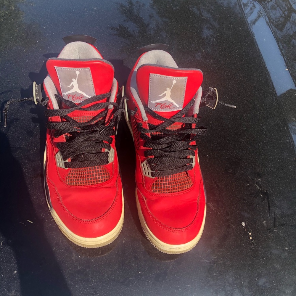 Jordan 4 retro Toro’s
